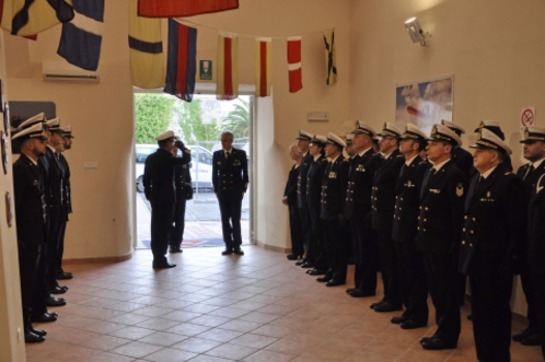 Il direttore Marittimo della Toscana Contrammiraglio Giuseppe Tarzia in visita alla Capitaneria di porto di Portoferraio
