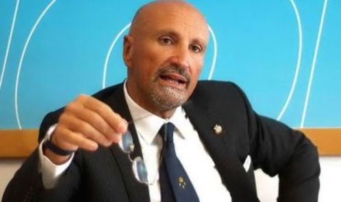 UNICREDIT HA IMPEDITO LA VENDITA DELLE NAVI MOBY WONDER E MOBY AKI