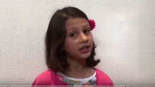 Un video dedicato  alle maestre, realizzato dai bambini e genitori della classe prima della scuola primaria di Casa del Duca a Portoferraio.